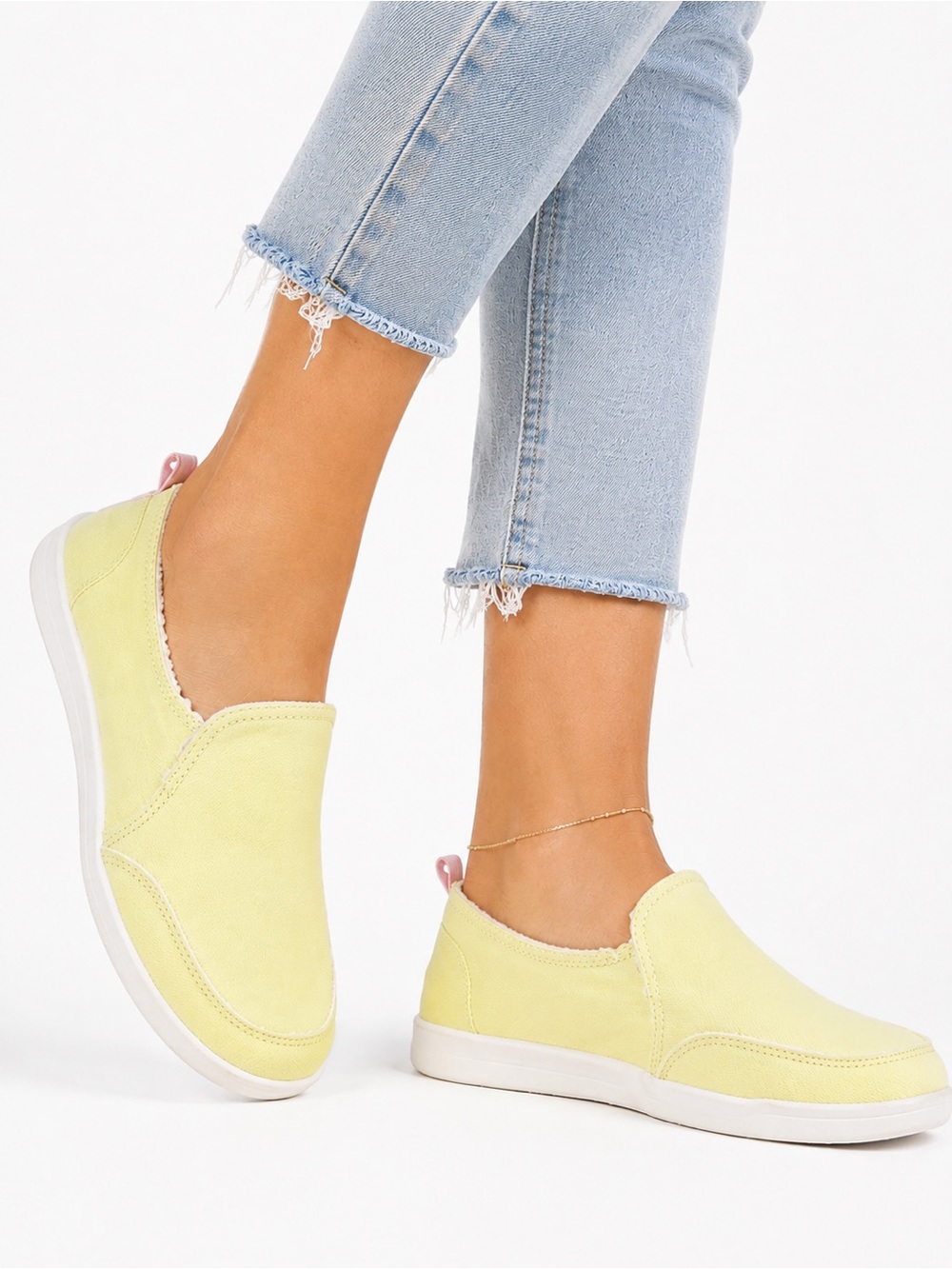 Vionic Beach Size 8 Malibu Slip-On Sneakers in Lemon Lime